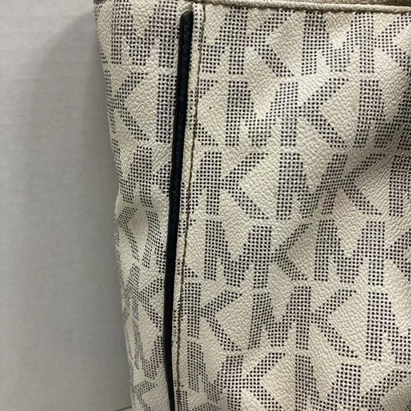 Michael Kors Harper MK‎ Signature Chain Tote Purse White/Blk With MK Wallet - Picture 9 of 16